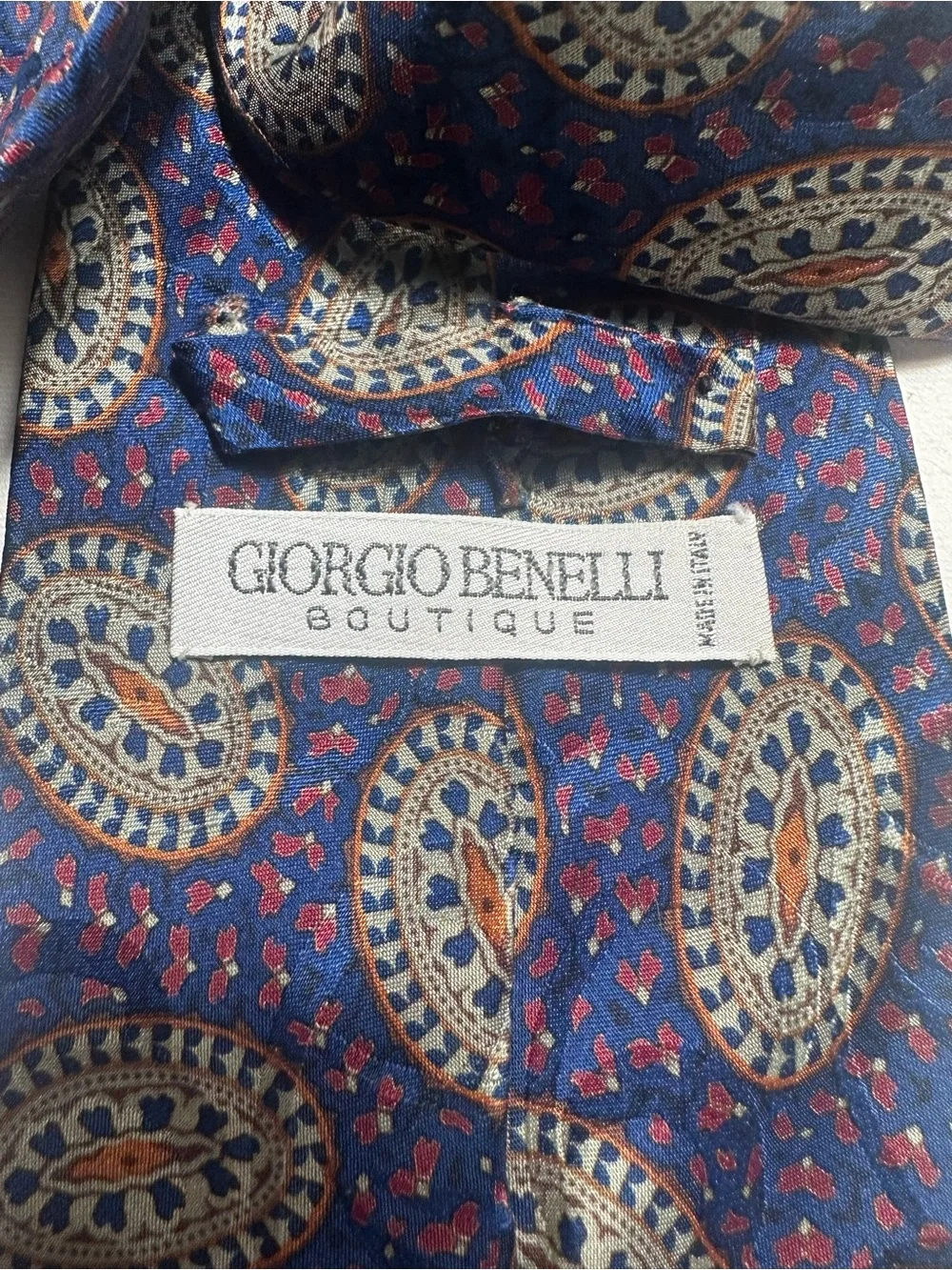 A43. 100% silk • Handmade in Italy • Giorgio Benelli Boutique